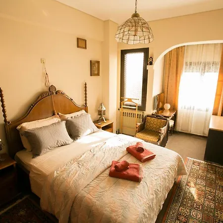 Apartament Spacious Next To Metro - Marousi